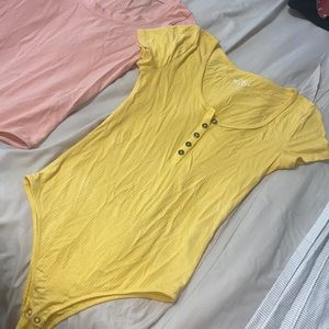 Hollister Size S Yellow Short Sleeve Body Suit